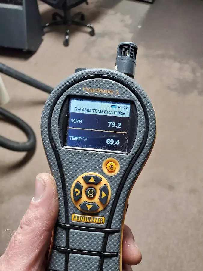 Moisture meter humidity assessment for Fire & Smoke Damage Restoration in Prien