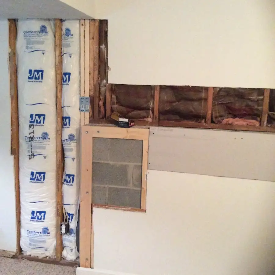 Wall insulation replacement during Structural Drying in Prien